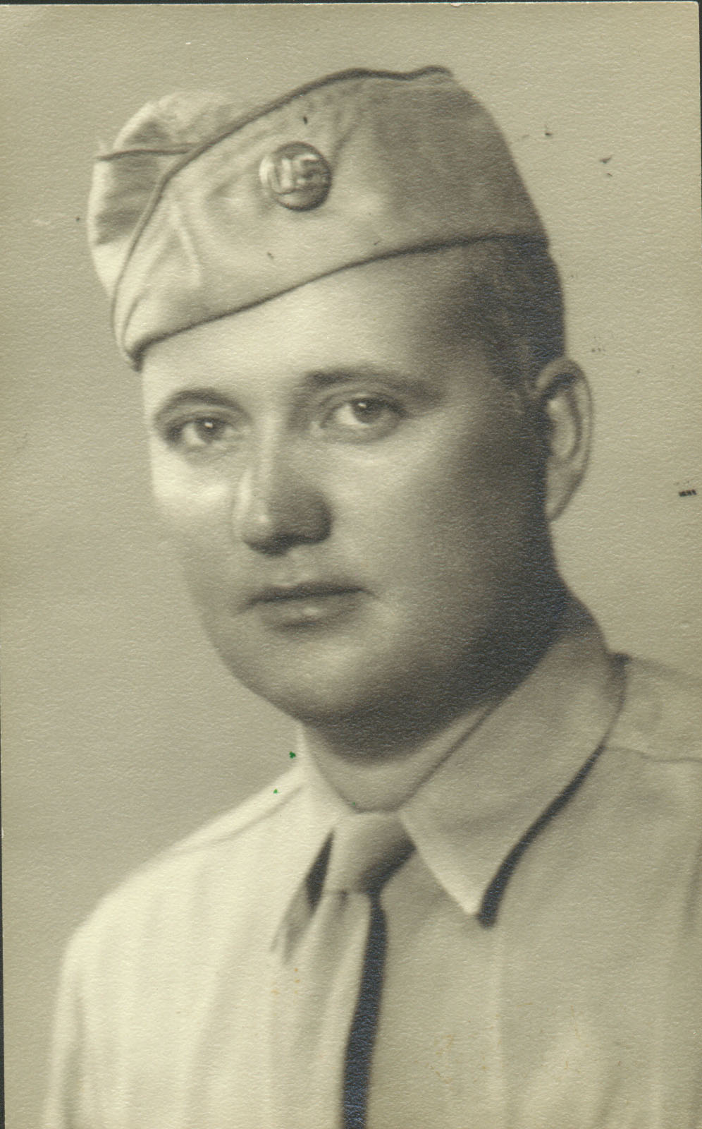 Frank Zaic in U.S. service uniform,1945 (Source #0018 History Program coll, NMAM Archives) 