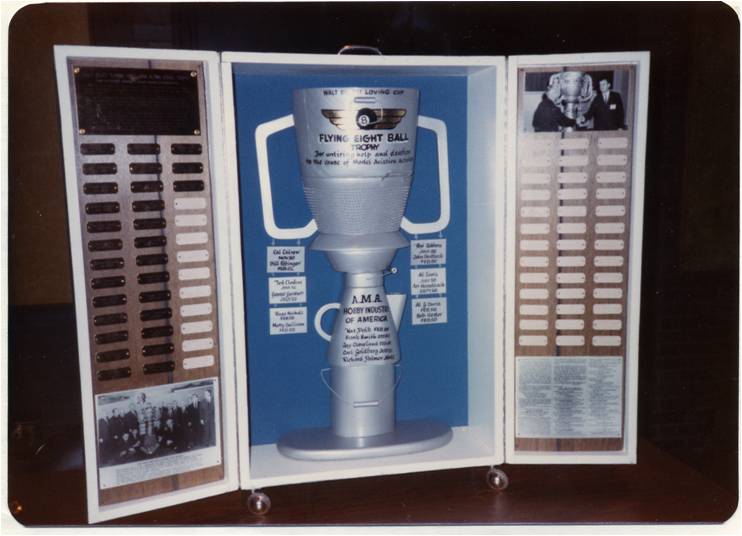HIA Show, Chicago: The second, transportable Flying Eight-Ball/Walt Billet Loving Cup Trophy, January 1986. It cost $969.53 to make, coming in only slightly under the set $1000 budget. (Source: National Model Aviation Museum Archives, AMA Collection #0001. Photo Credit: John Worth.)