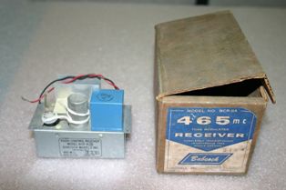 This Babcock receiver operates on the 465 MHz band, the first license free frequency, established in 1949.  (Source: National Model Aviation Museum, donated by Fred Stafford, 2008.45.01.)