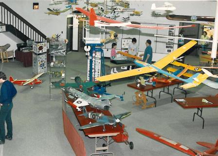 Photograph of the Reston, VA exhibits, circa 1987. (Source: National Model Aviation Museum Collection, Accession file 1987.07.  Photograph provided by the family of Dave Ritchie.)